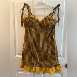 Checkered "corset-like" mini dress.